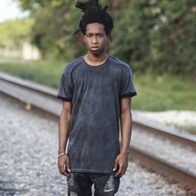 Black Spray Wash Elongated T Shirt