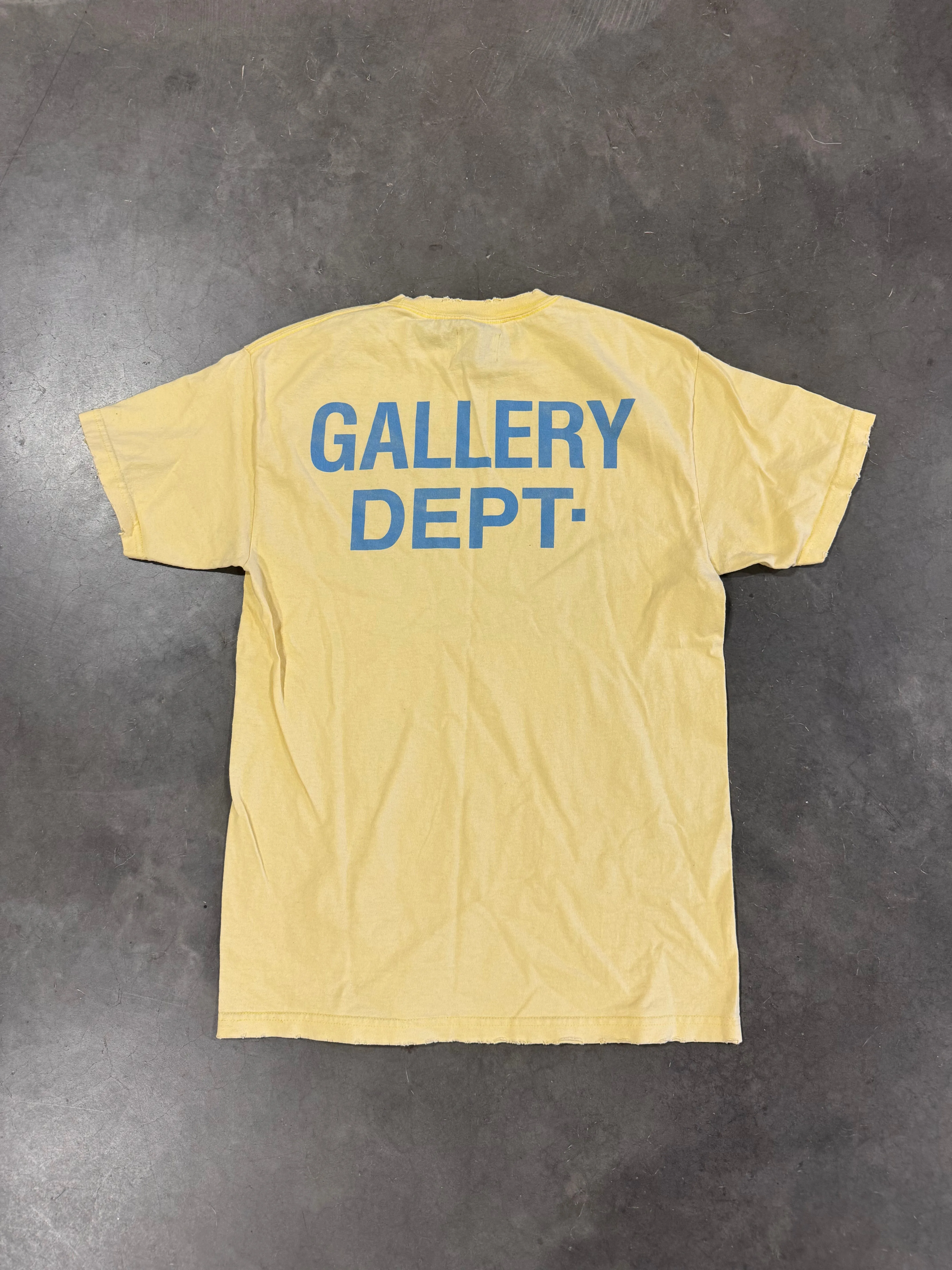 PRE OWNED Gallery Dept. Distressed T-Shirt Yellow