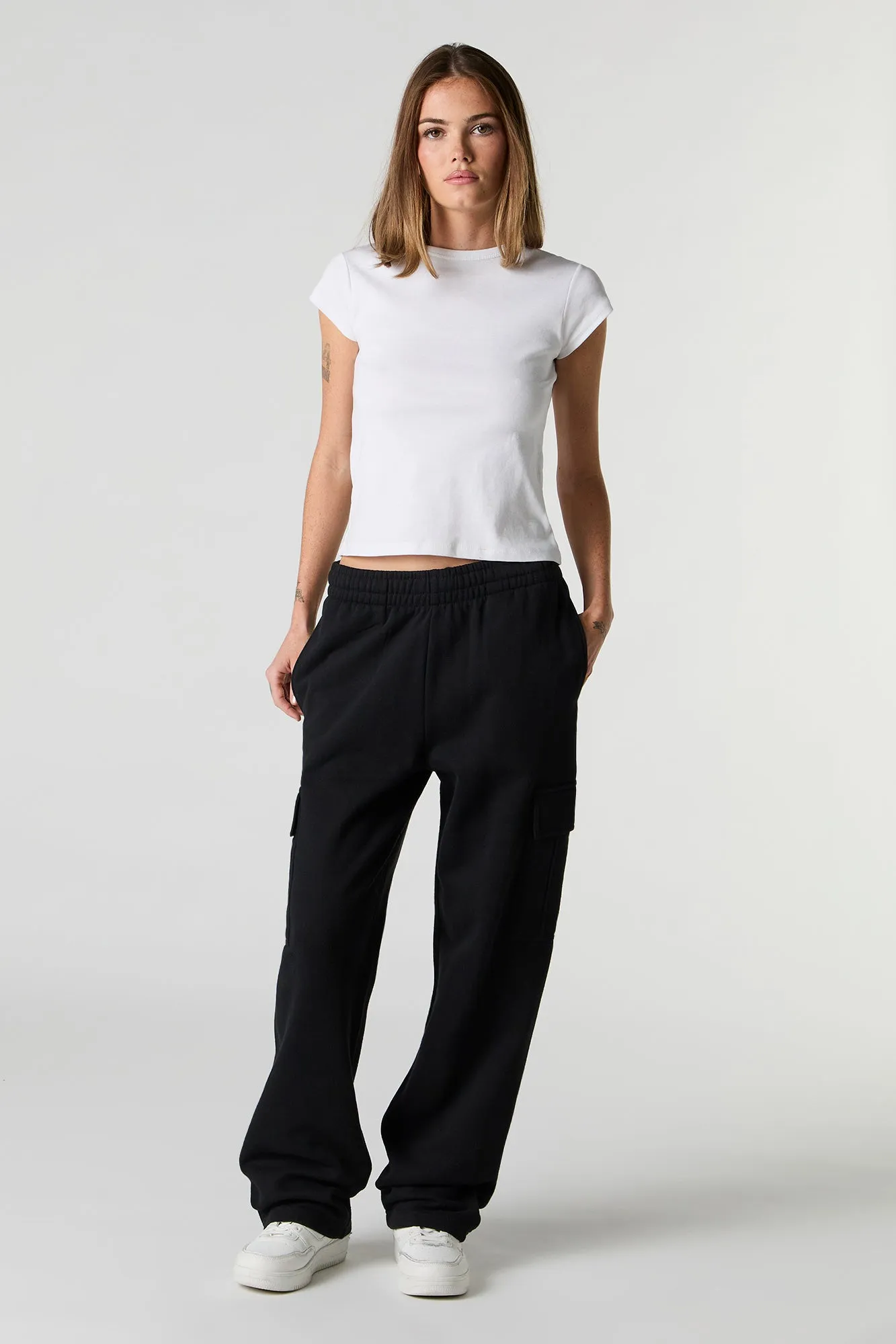 Solid Fleece Wide Leg Cargo Sweatpant