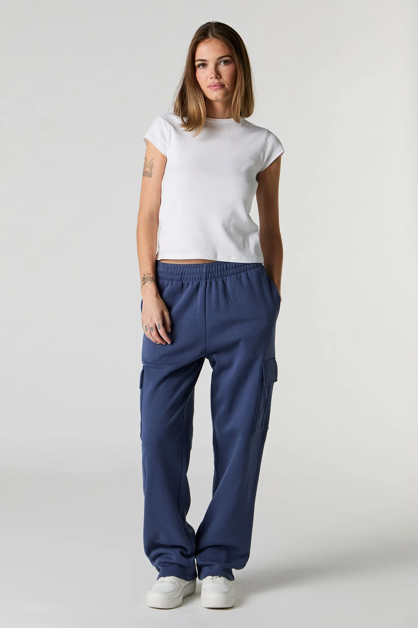 Solid Fleece Wide Leg Cargo Sweatpant