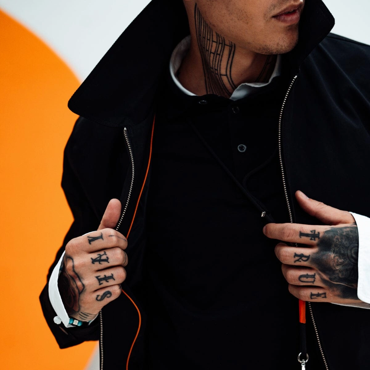 The TIMELESS BLOUSON