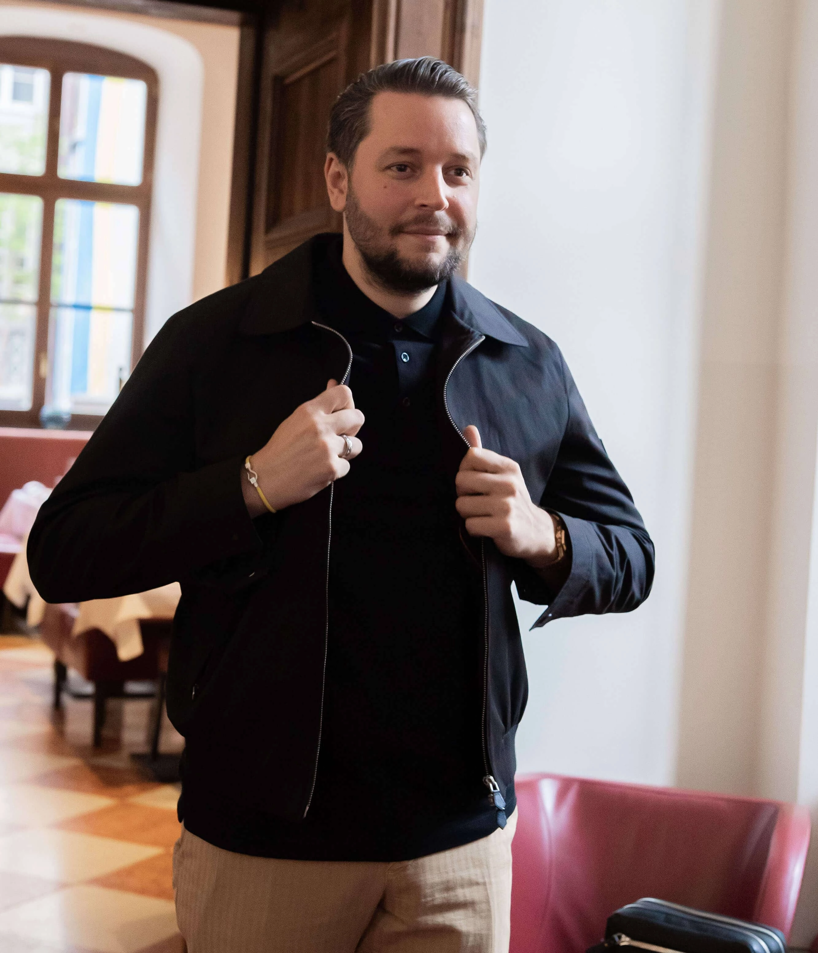 The TIMELESS BLOUSON