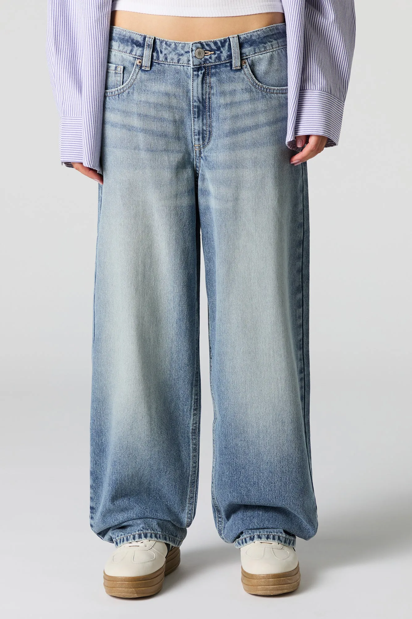 Vintage Wash Mid Rise Baggy Jean