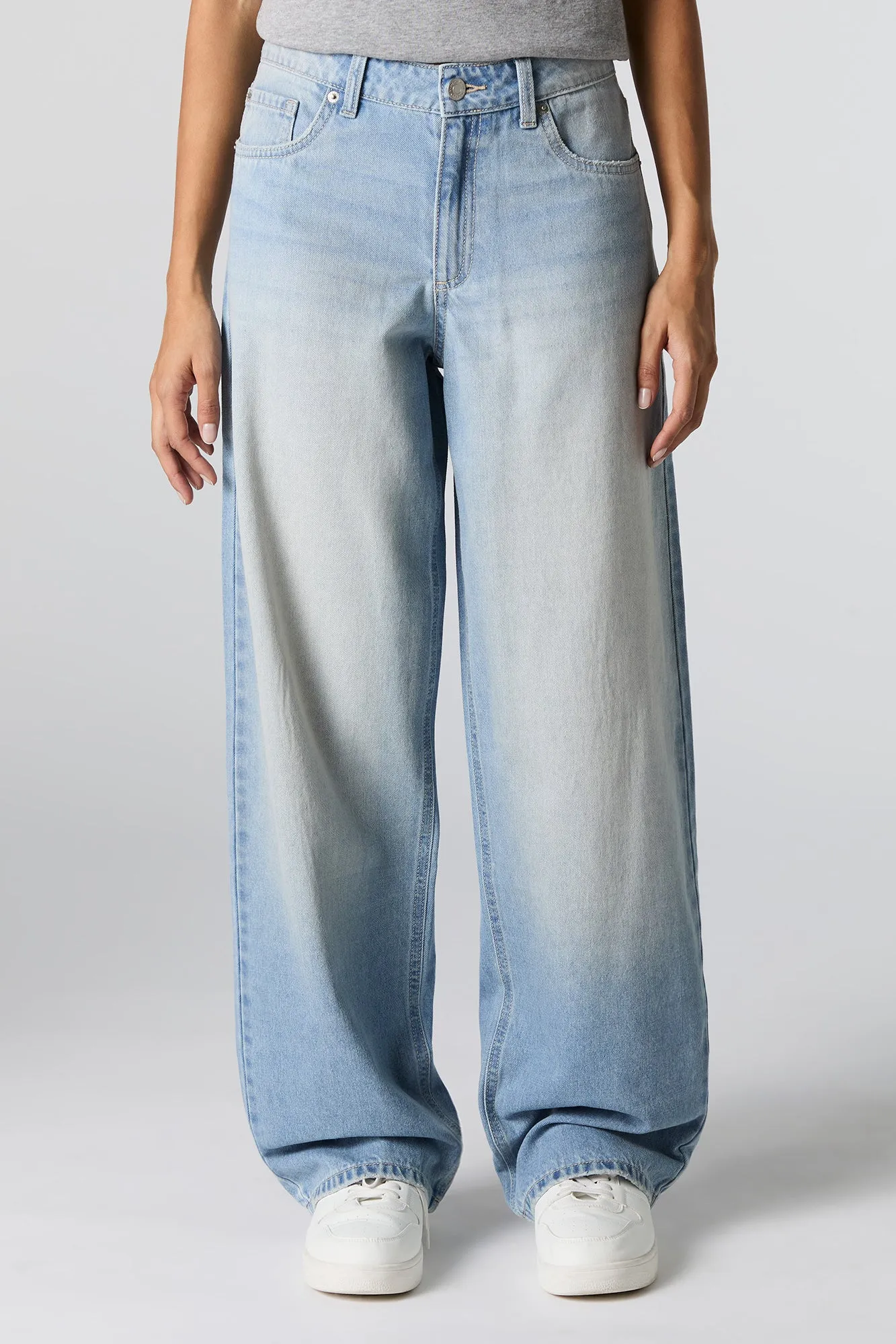 Vintage Wash Mid Rise Baggy Jean