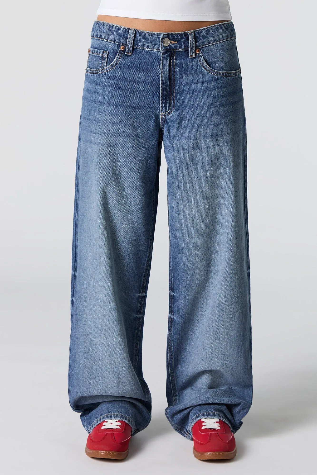 Vintage Wash Mid Rise Baggy Jean